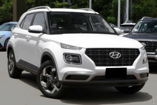 2025 Hyundai Venue Active SUV (Atlas White) New Car Thumbnail