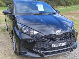 2024  Toyota Yaris Ascent Sport Hybrid Hatch (Ebony) Used Car Thumbnail