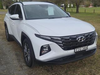 2023  Hyundai Tucson Elite SUV (White Cream) Used Car Thumbnail