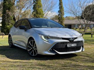 2021  Toyota Corolla ZR Hatch (Silver Pearl) Used Car Thumbnail