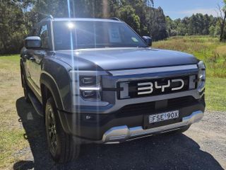 2025  BYD SHARK 6 Premium Ute (Deep Sea Blue) Used Car Thumbnail