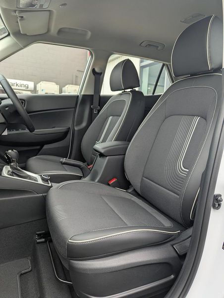 2025 Hyundai Venue Active Auto MY25 Photo 10